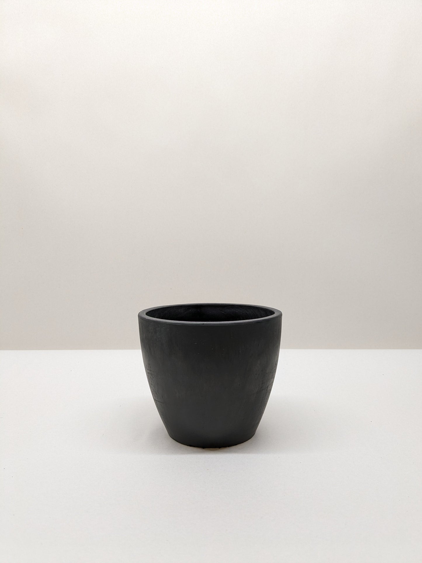 Black and Terra Cotta Eco Pots
