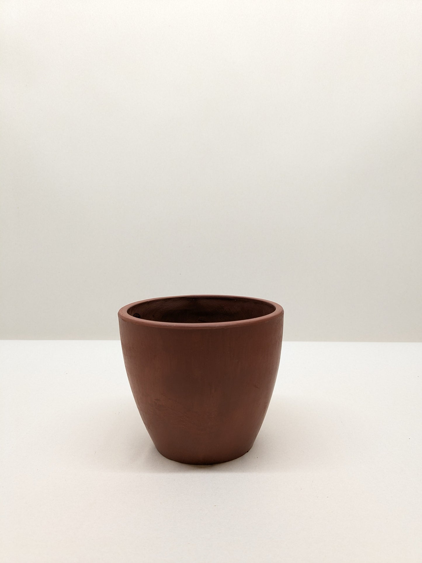 Black and Terra Cotta Eco Pots