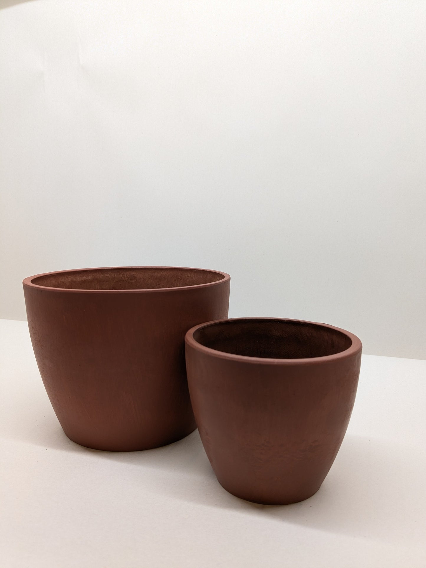 Black and Terra Cotta Eco Pots