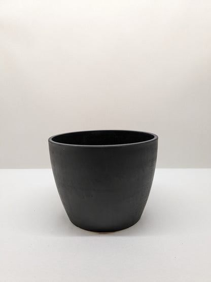 Black and Terra Cotta Eco Pots